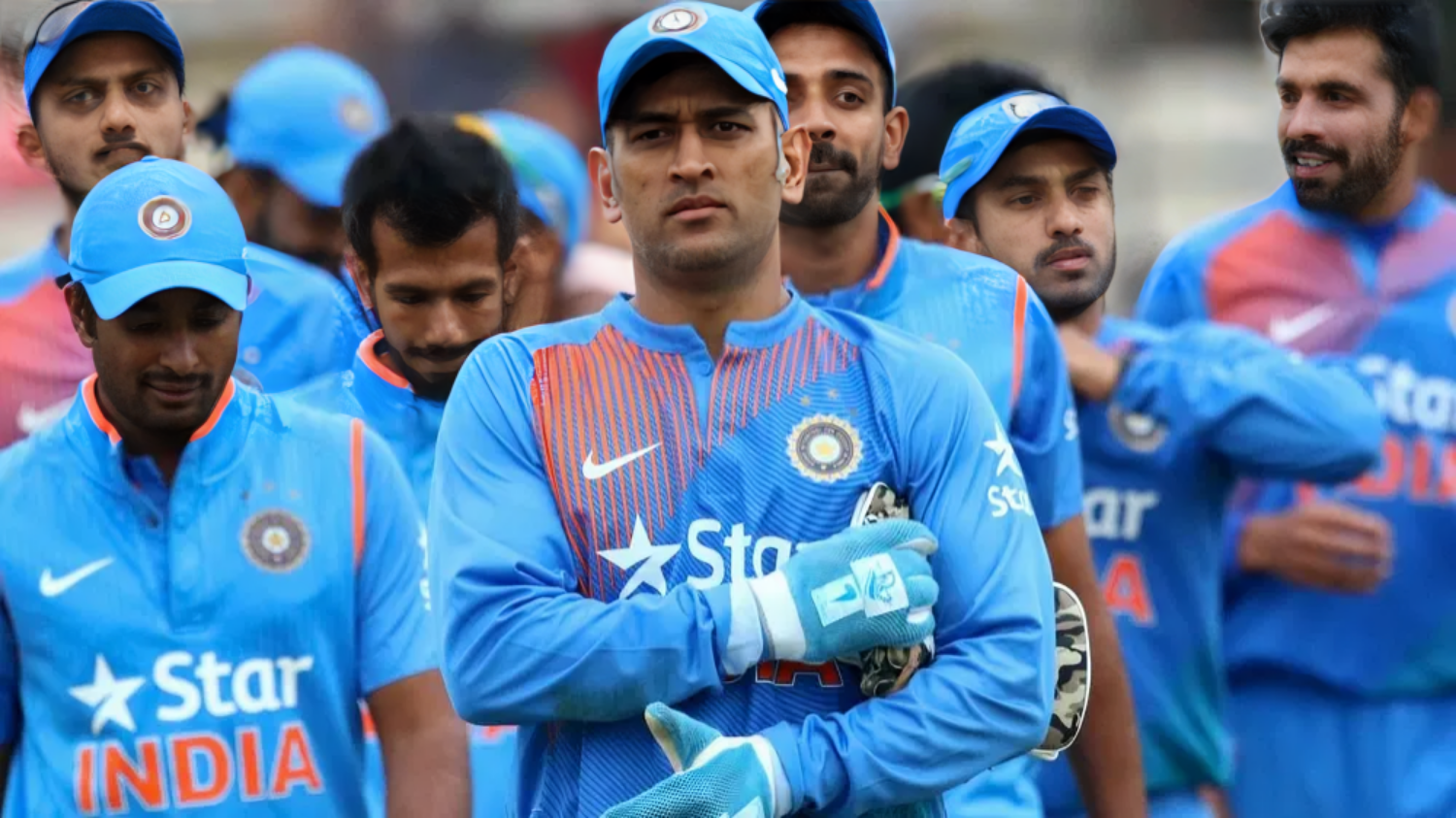 Fraud case registered against Mahendra Singh Dhoni, Rs 17 crore misappropriation case की तस्वीर