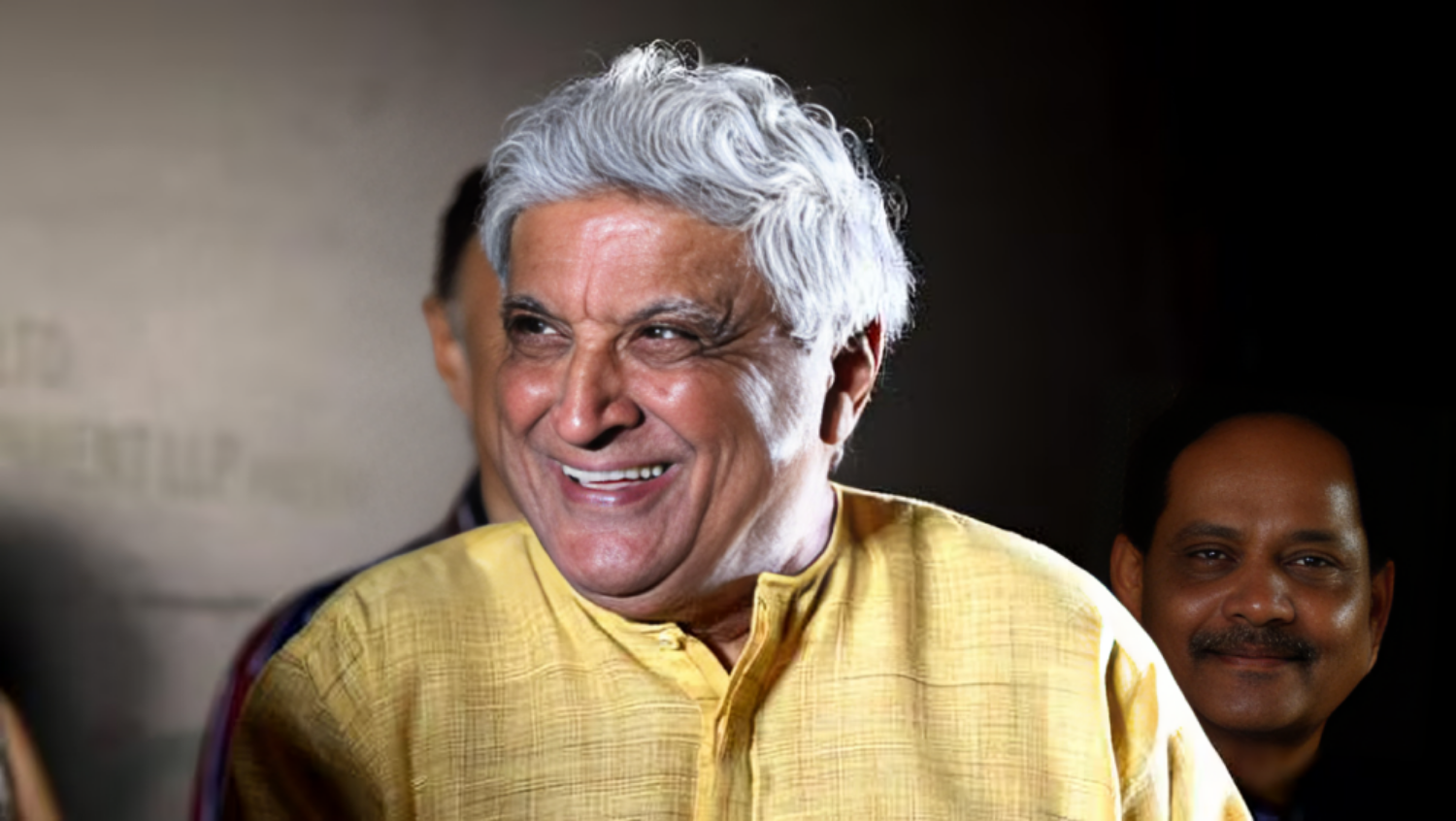 Javed Akhtar said Hindus are burning with the right of Muslims to have 4 wives, hence they want to bring Uniform Civil Code की तस्वीर
