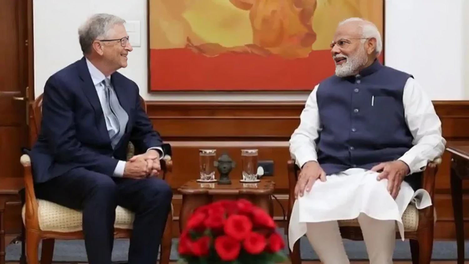 Prime Minister Narendra Modi spoke in Hindi, Bill Gates does not know Hindi language, know how to communicate की तस्वीर