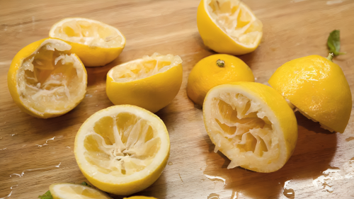 Picture of Lemon Peel: Lemon peel will also be useful, apart from skin care, this work is also useful